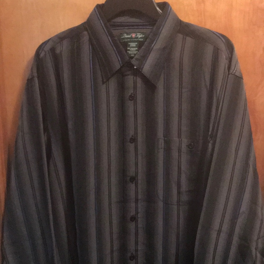 Men’s long sleeve button down
